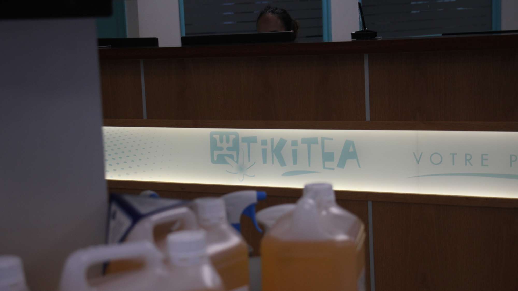 Tikitea, votre partenaire hygiène en Polynésie Française - Nos produits -  OUATE - Mouchoirs en Boites - Gamme Hotels - 90 mouchoirs jetables double  épaisseur