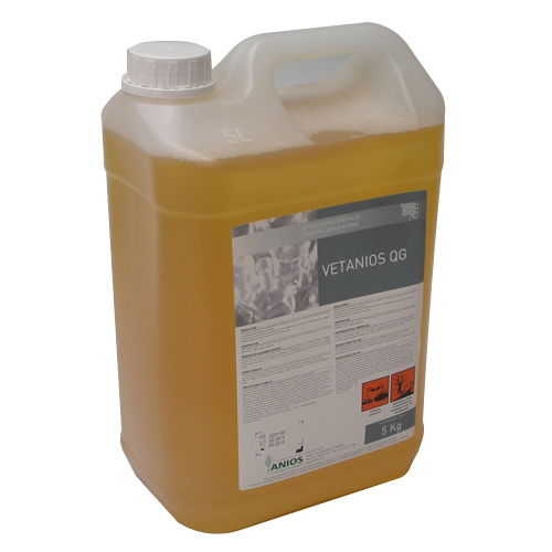 Nettoyant désinfectant du matériel d'élevage